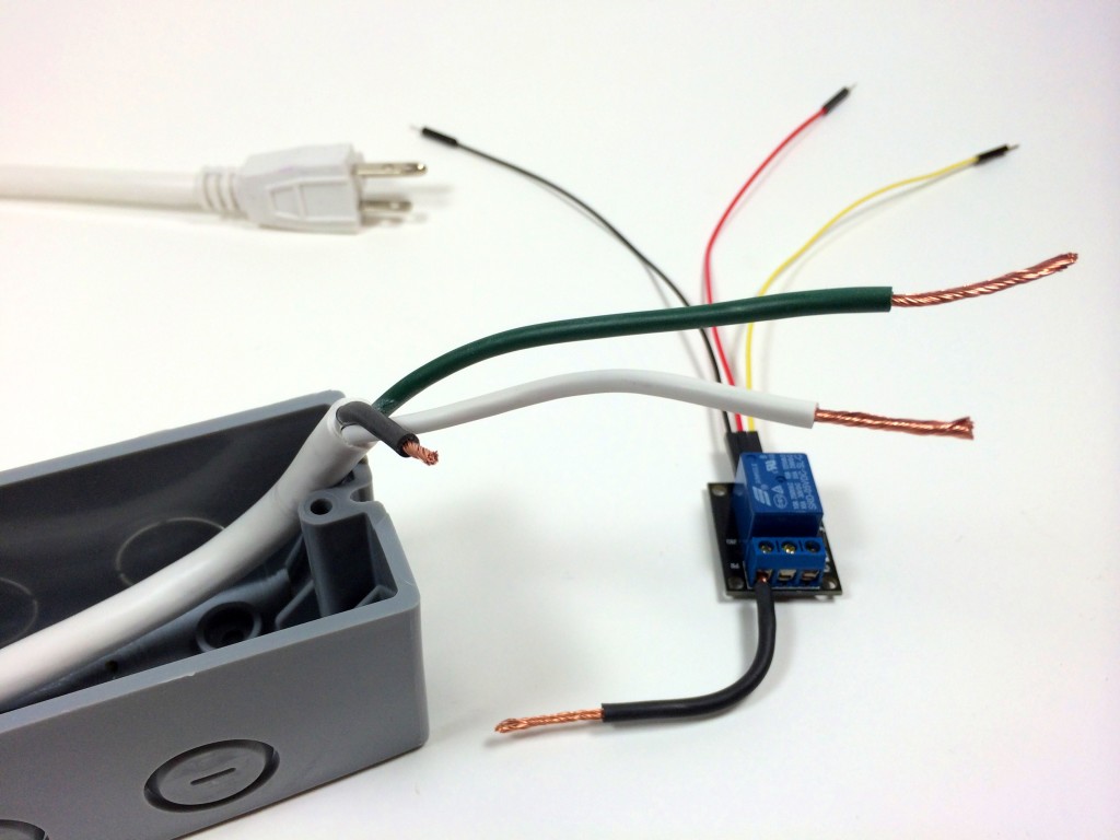Build an Arduino Controlled Power Outlet - Stripping the Hot, Neutral, and Ground Wires