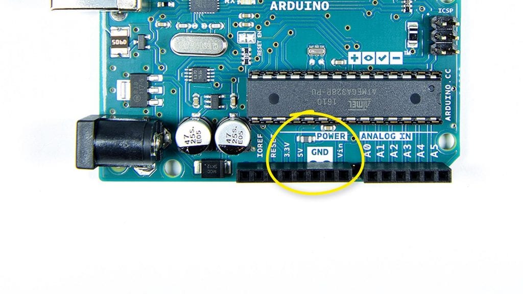 Arduino Vcc and Ground Pins.jpg