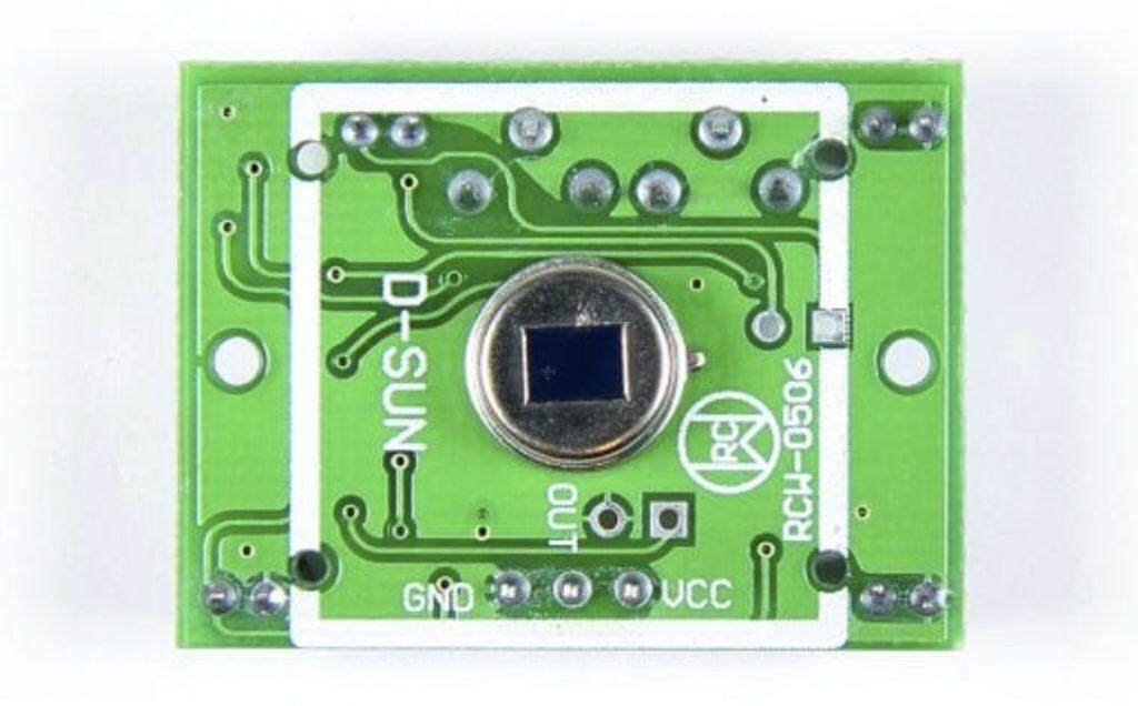 How to Setup Passive Infrared (PIR) Sensors on the Arduino - Infrared Sensing Element