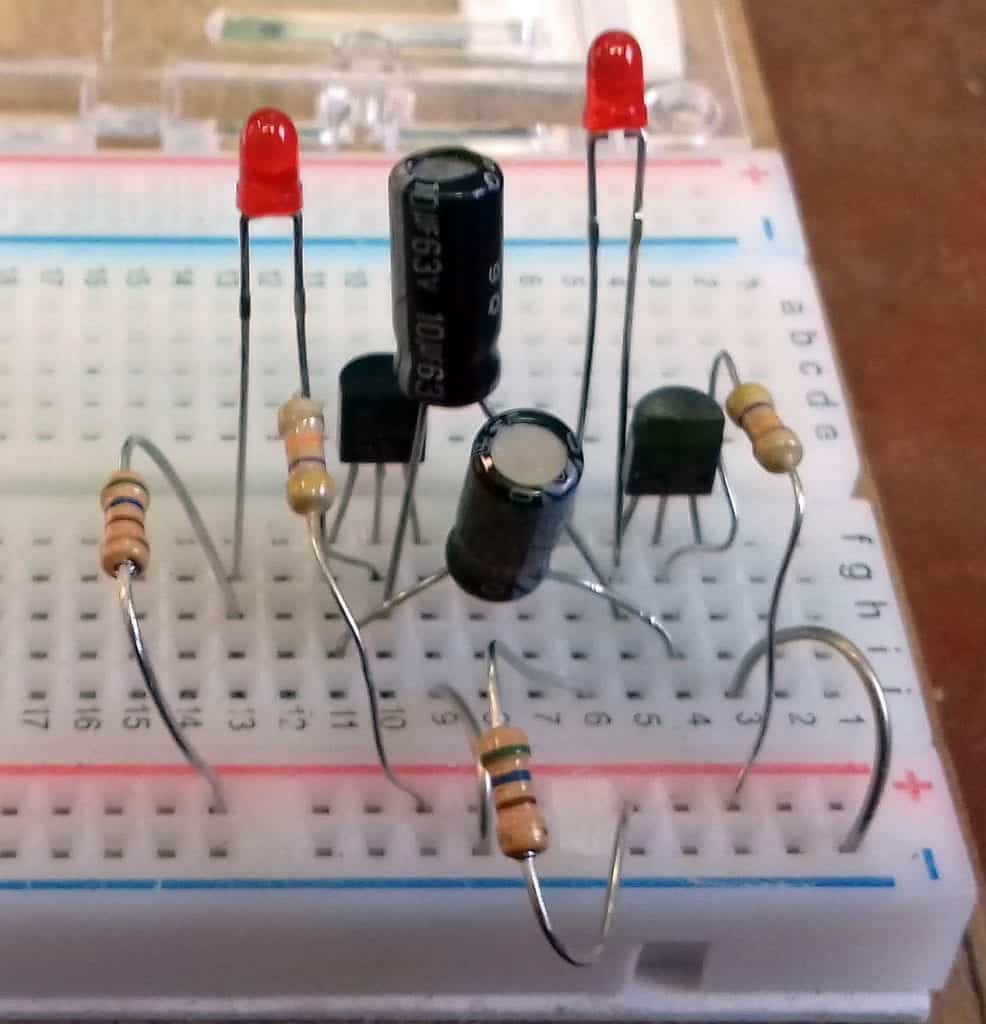 What Are Square Wave Generators? - Breadboard Lash-up